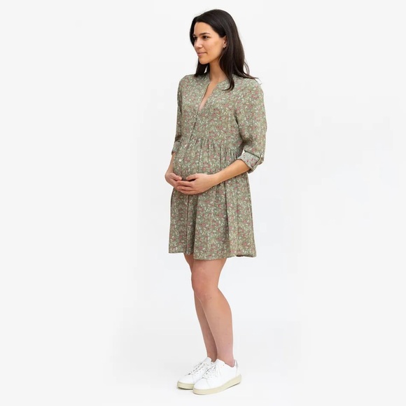 Buttoned Down Flowers Dress - Picture 1 of 4